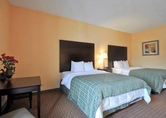 Western O'hare International South 3*